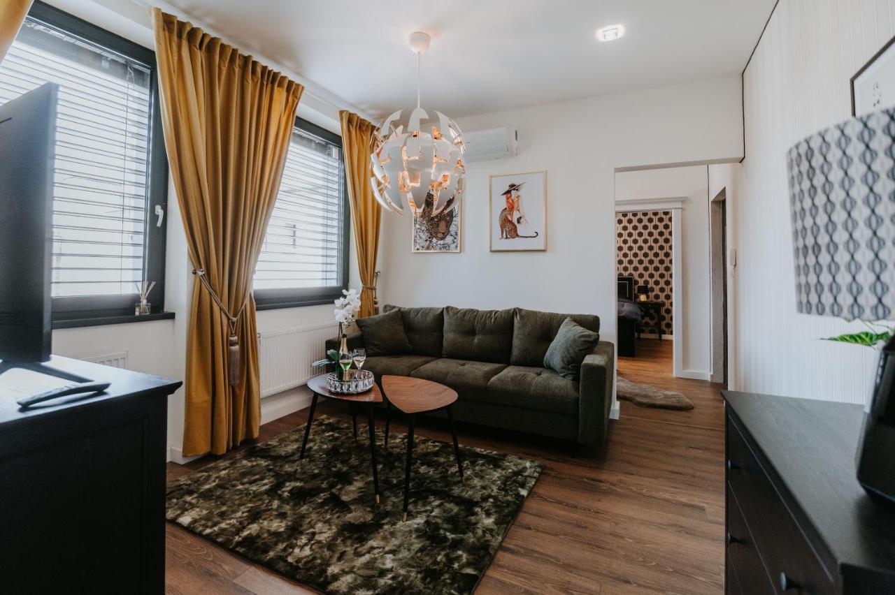 Apartmany Evia Clinic Levice Ngoại thất bức ảnh