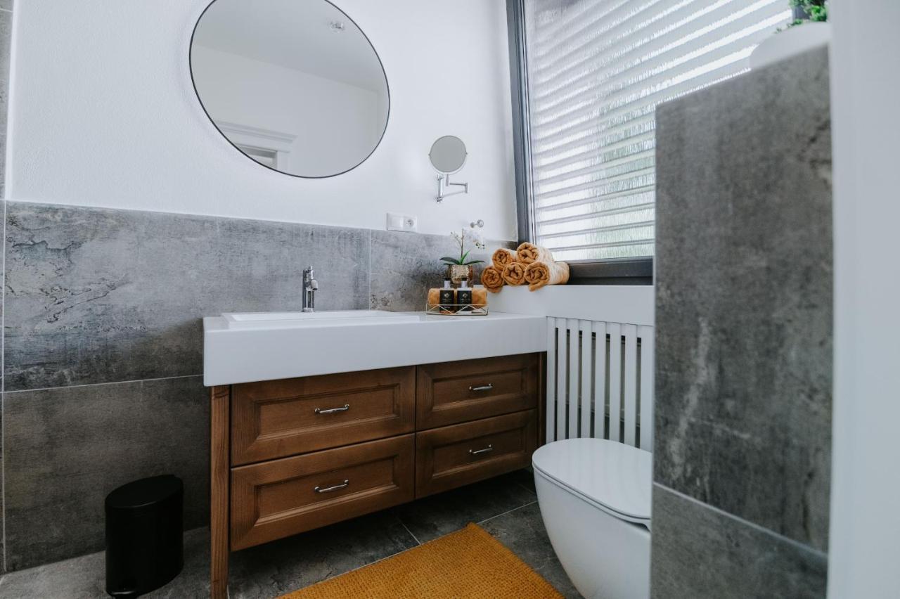 Apartmany Evia Clinic Levice Ngoại thất bức ảnh